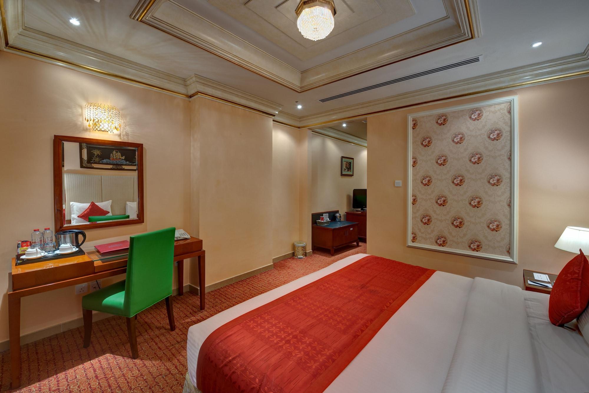 Sahara Beach Resort & Spa Sharjah Exterior foto A room at the hotel