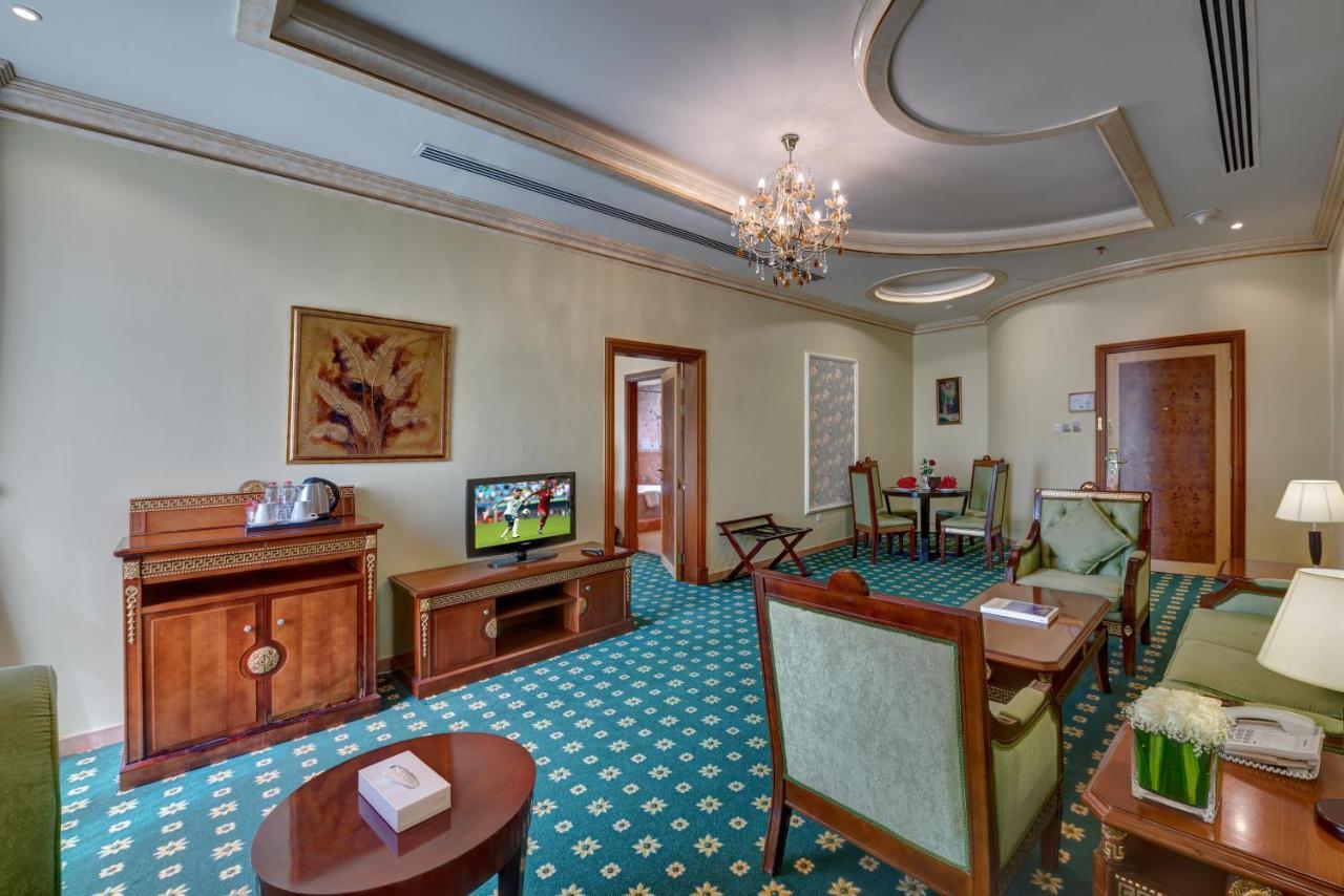 Sahara Beach Resort & Spa Sharjah Exterior foto Suite