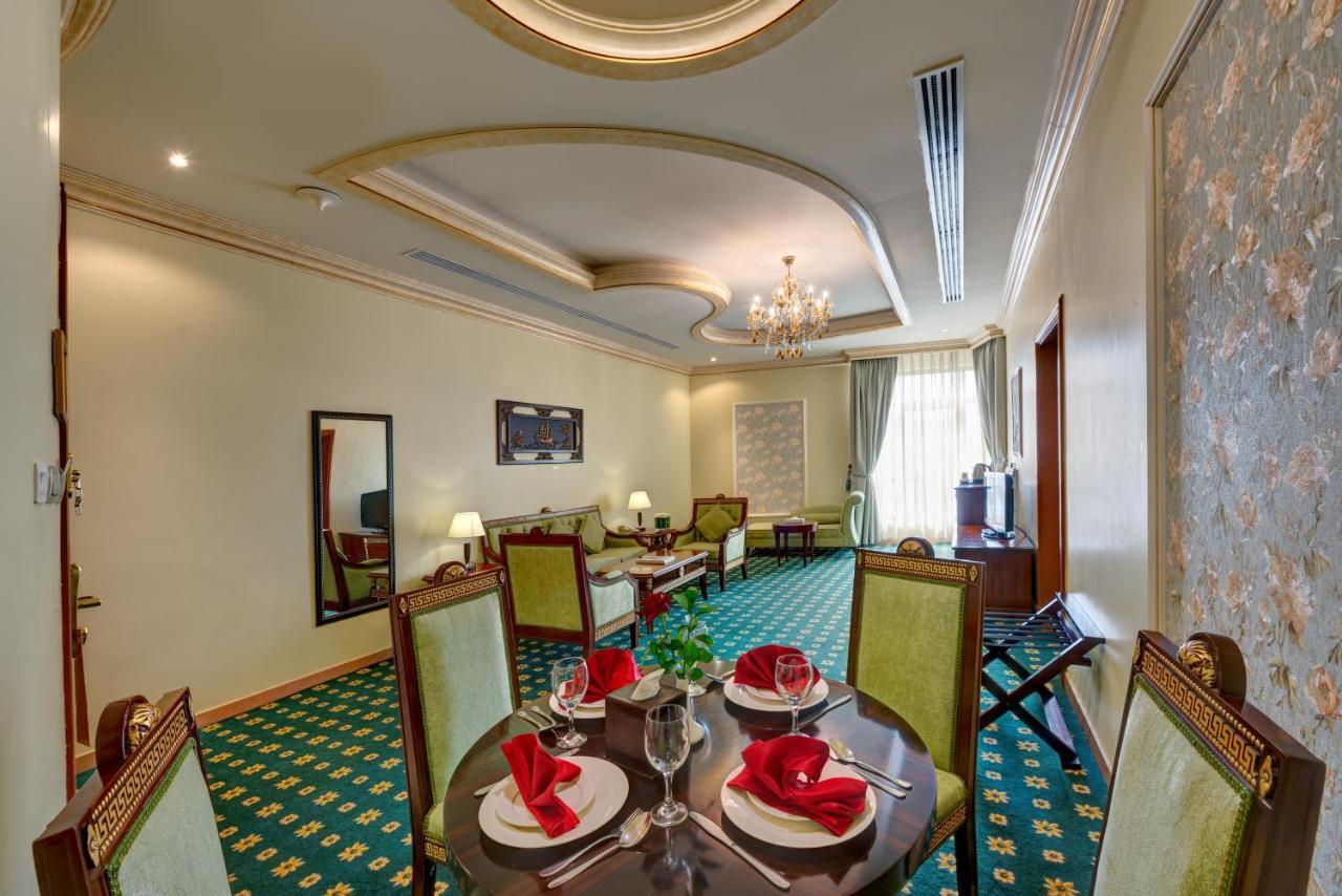 Sahara Beach Resort & Spa Sharjah Exterior foto Suite